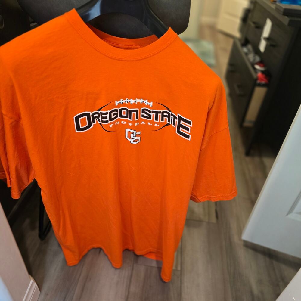Oregon State Football shirt big and tall 2xl
Gildan ultra cotton
100 % cotton